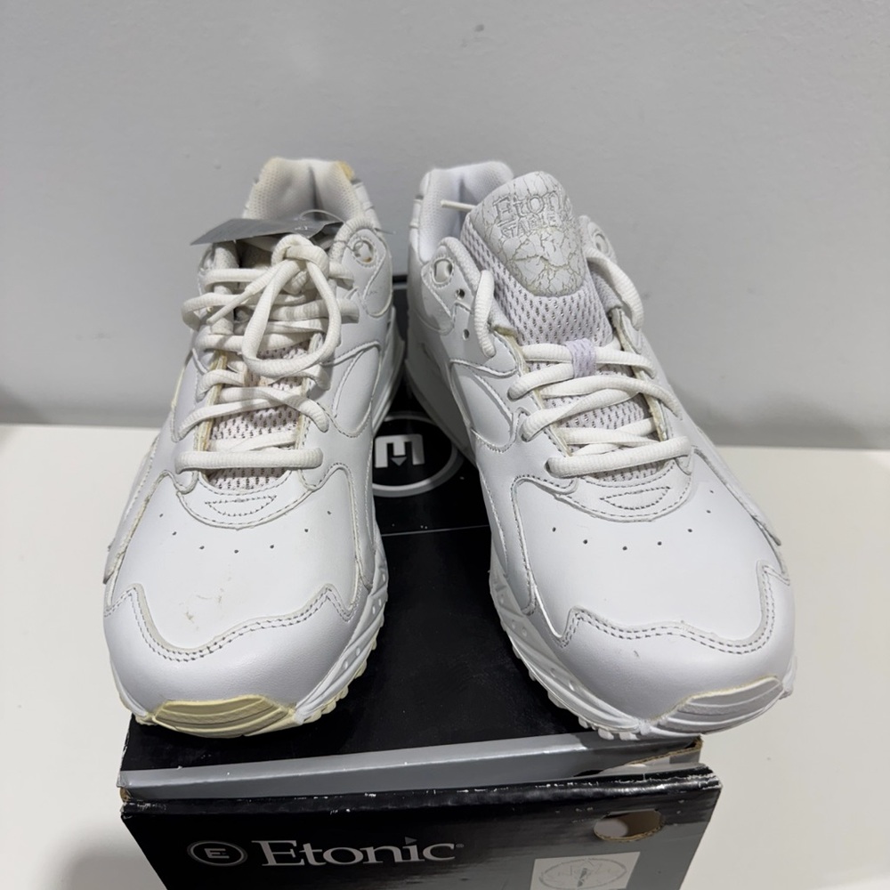 Etonic Women's White Athletic Shoes